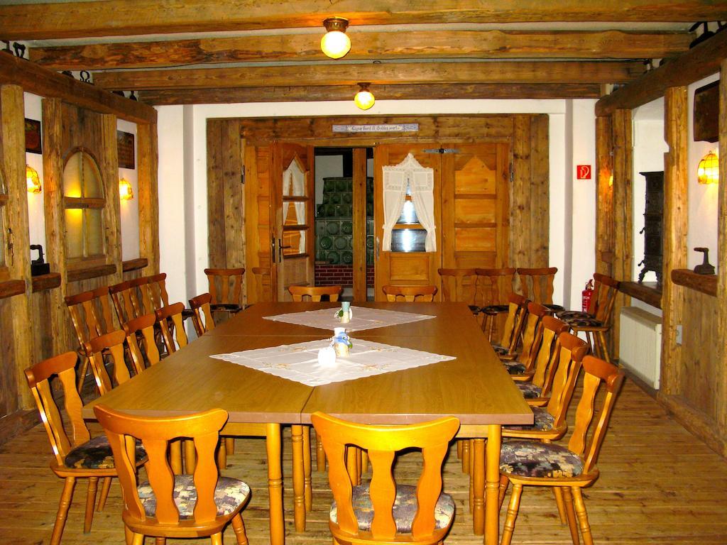 Landhotel Goldener Becher Limbach-Oberfrohna Exterior foto