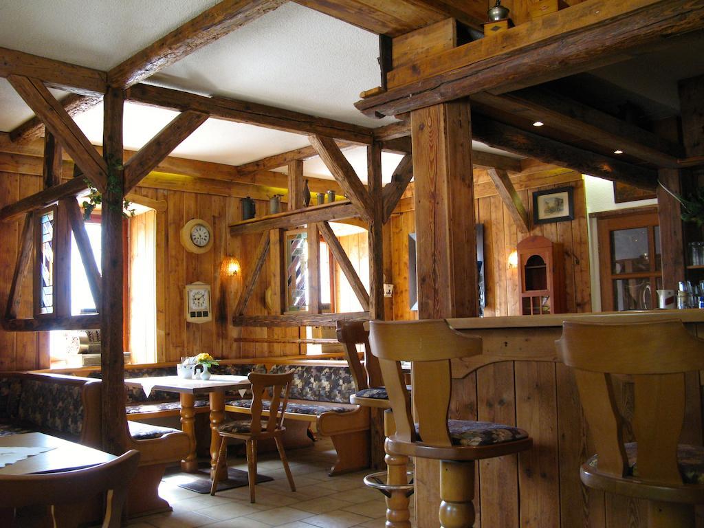 Landhotel Goldener Becher Limbach-Oberfrohna Exterior foto