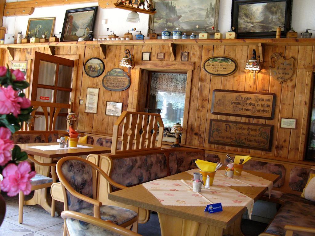 Landhotel Goldener Becher Limbach-Oberfrohna Exterior foto